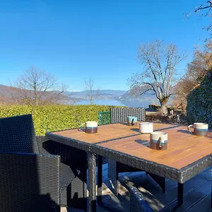  Hébergement de vacances Entre Et Montagne, Chaleureuse Maison 3 Pièces Avec Très Belle Vue D'annecy. Terrasse, Jardin, Parking, Cheminée, Barbecue ….